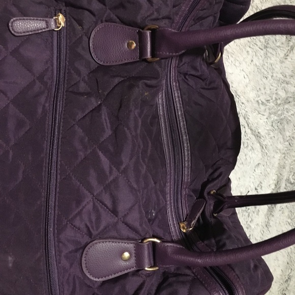 Plum colored diamond quilted overnight/weekend bag. - Picture 3 of 3